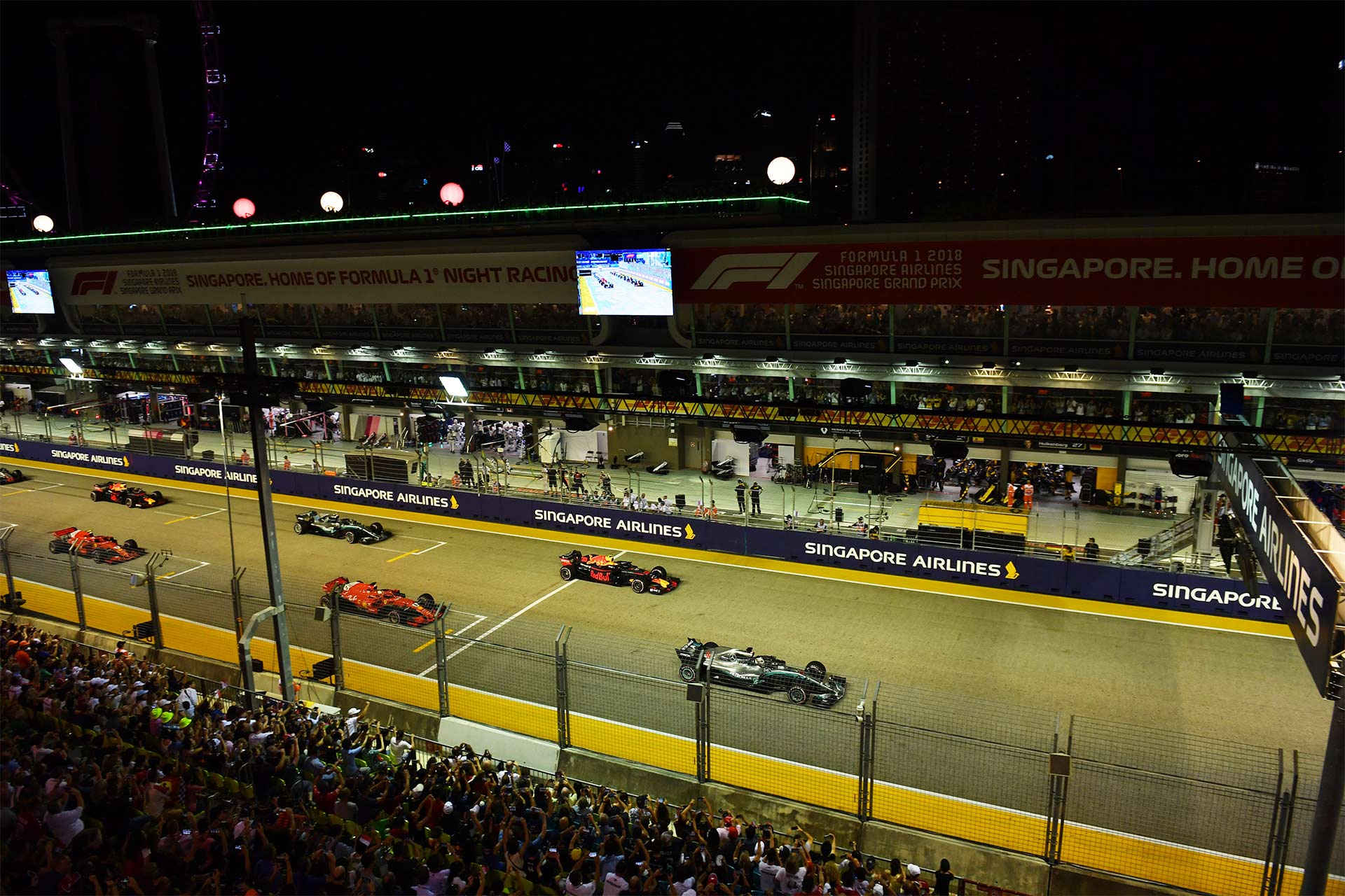 Singapore Grand Prix 2024 Pit Grandstand, Turn 1 Grandstand, Friday